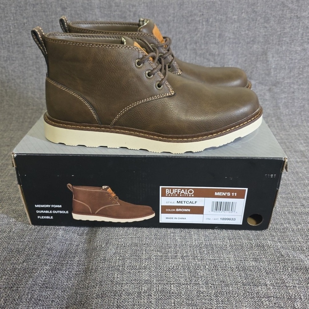 Buffalo David Bitton Metcalf Men's Chukka Boots Brown. US 11. New In Box.